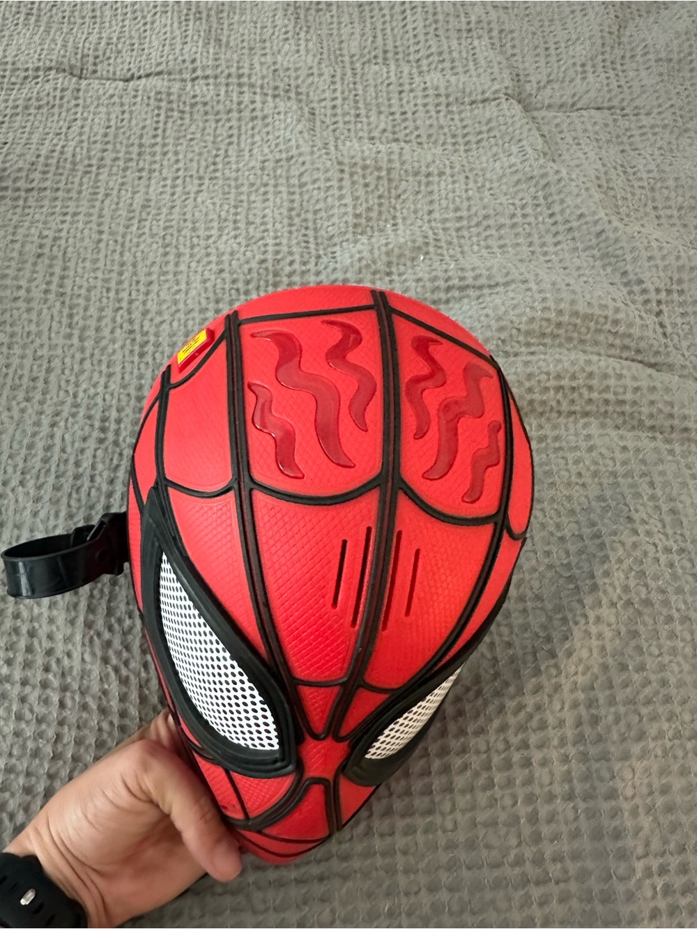 Red Spider Mask with Black Web Detailing - Picture 3 of 3
